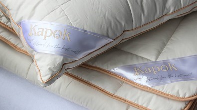 Prikrývka s rounem z přírodního kapoku KAPOK