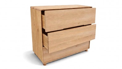 Dřevěná komoda z masivu GRADO tři zásuvky