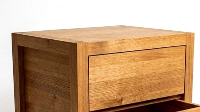 Designový noční stolek z masivu MODO DUO