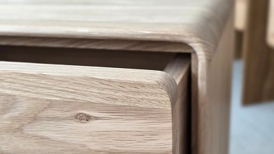 Designový noční stolek z masivu GRADO DUO