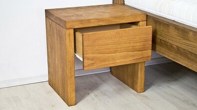 Dřevěný noční stolek z masivu SIENA, Masiv: Buk, Odstín: Olej Světlá Třešeň #03