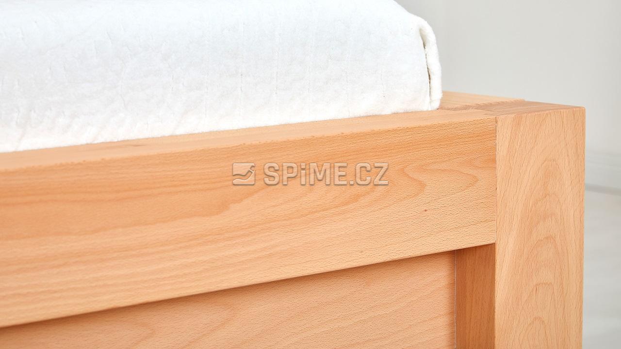 Dřevěná postel z masivního buku CAPRI