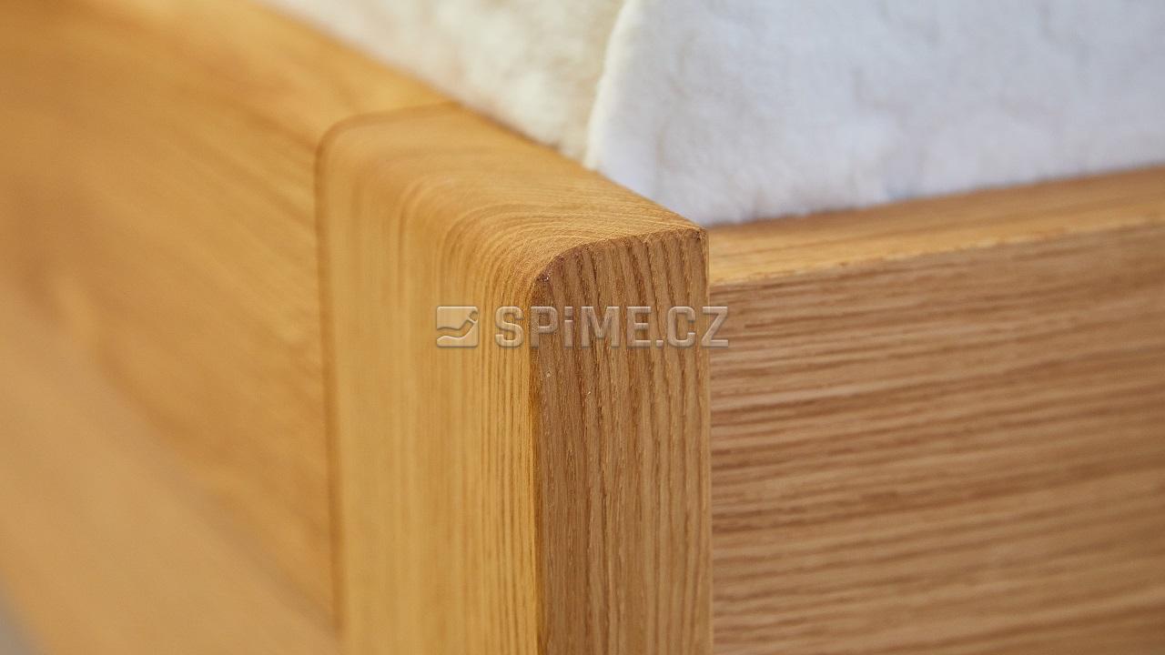 Dvoulůžková dřevěná postel z masivního dubu ONTARIO detail bočnice a čela