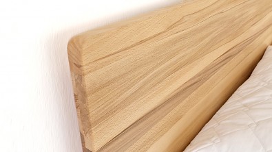 Designová postel z masivu s úložným prostorem SAVONA