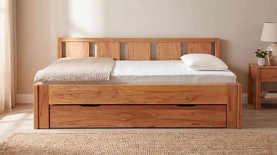 Masivní lůžko FAVARO: Designová souhra svislých linií a velkorysého úložného prostoru